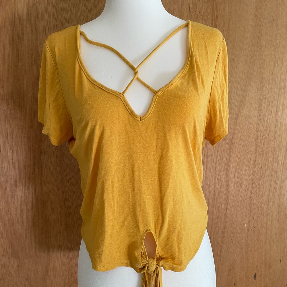 Yellow criss cross and tie in front blouse, size M, soft